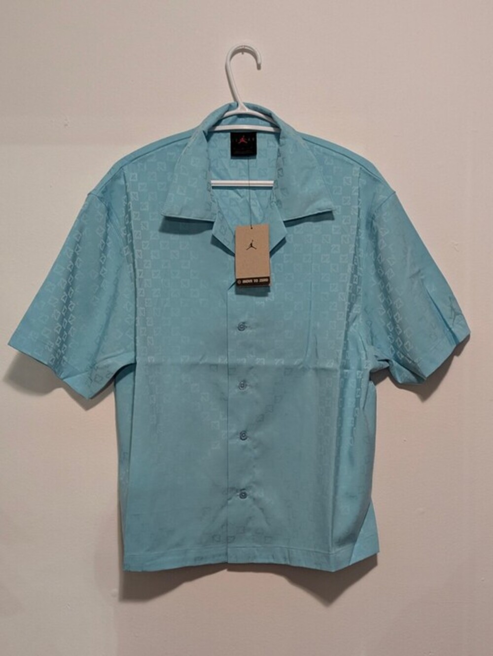 NWT Nike Air Jordan Flight Monogram Button Down Shirt Ice Blue Monogram 23 M